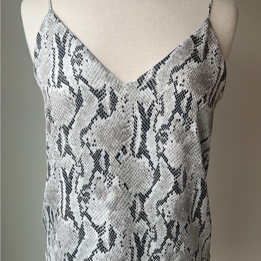 Express Snake Print Tank Top - Black and White
